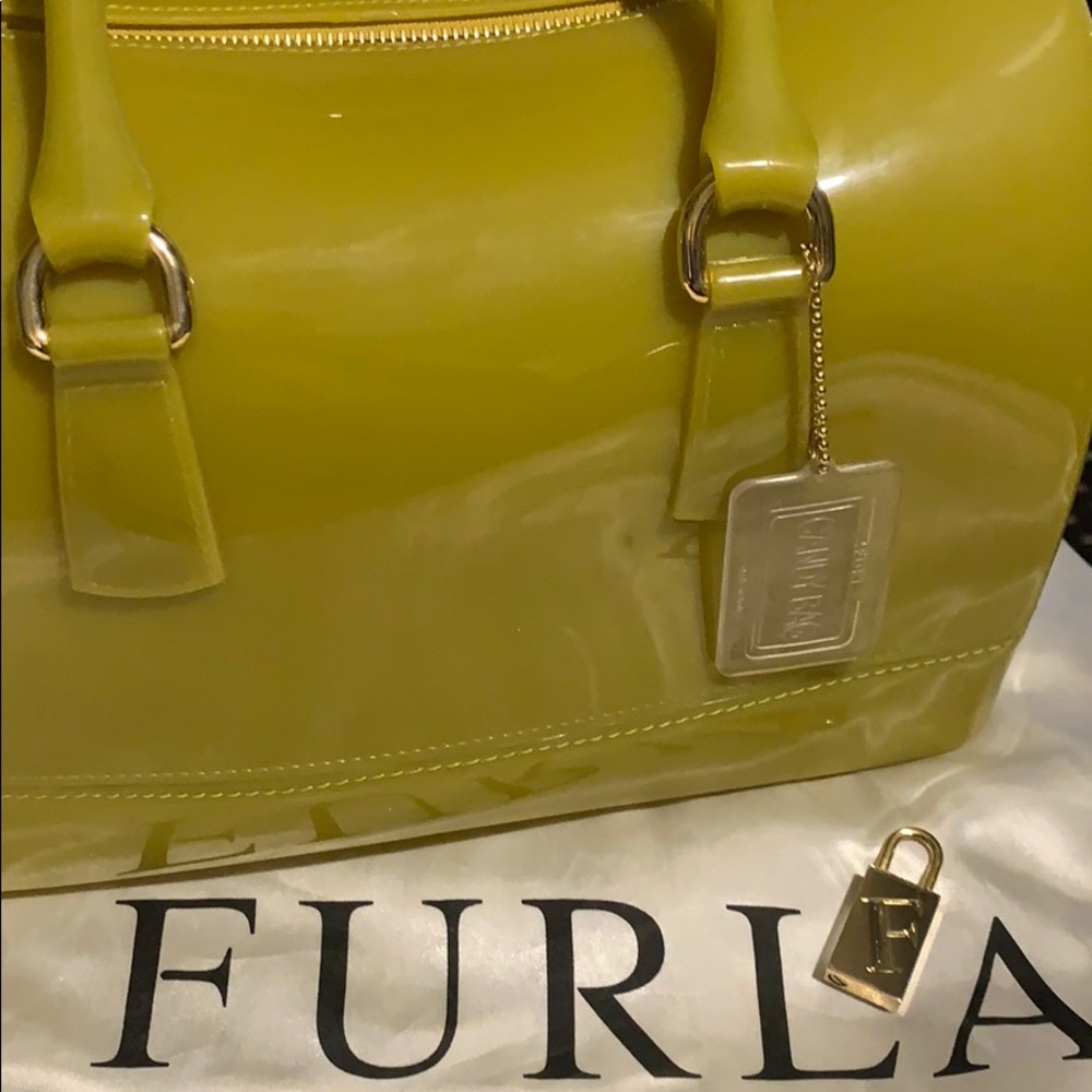 Handbag - Picture 2 of 4